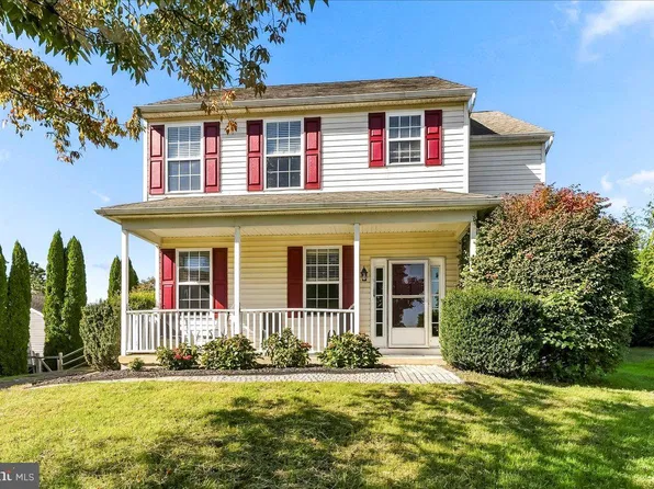 101 Trinity Dr, Oxford, PA 19363