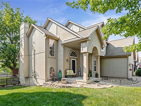 4th image of 5924 NE Turquoise Dr