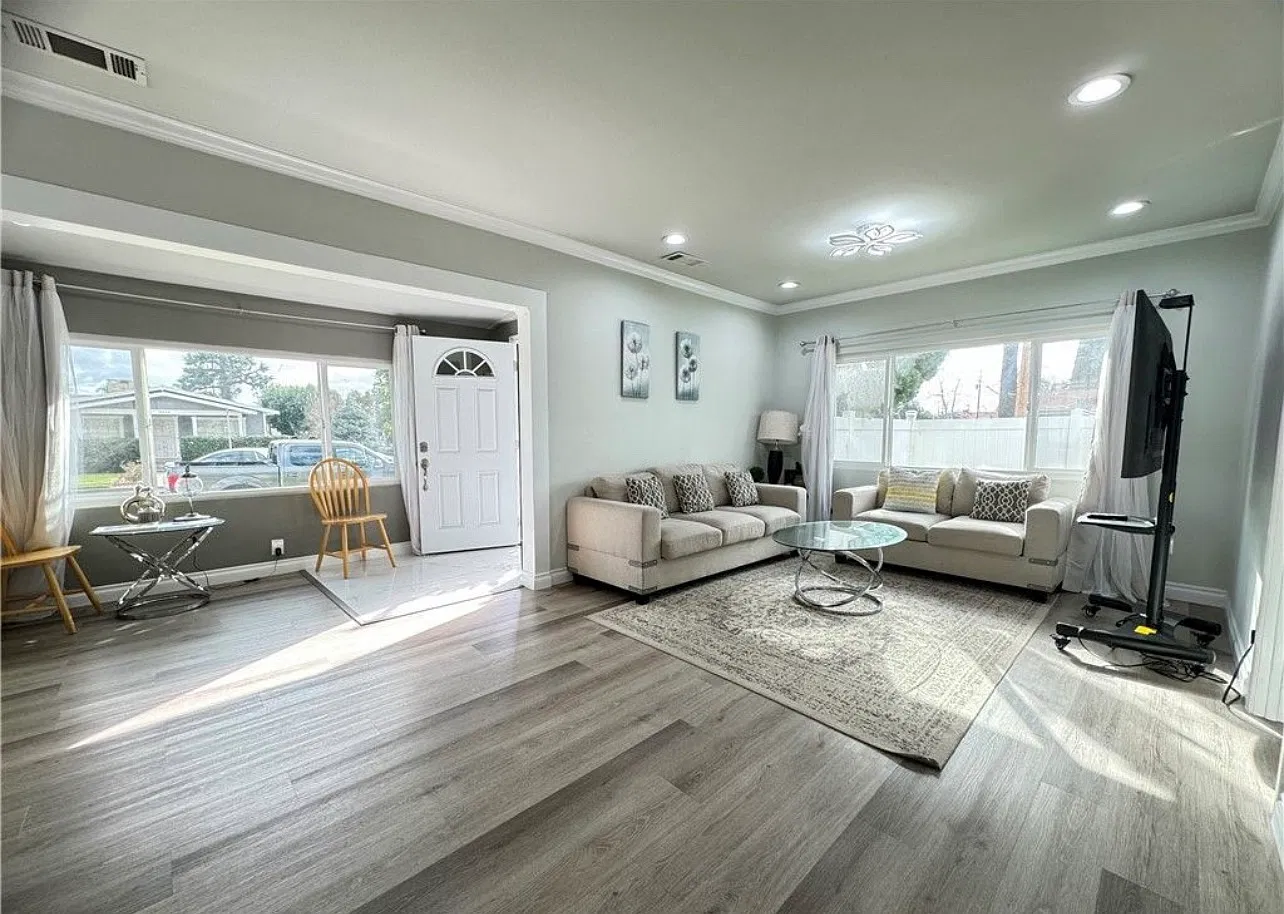 Elm Ave, San Gabriel — Photo 4