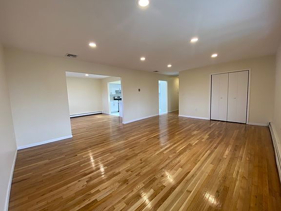 3rd image of 2442 1st St Floor 2
