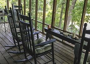 5th image of 462 Lakeview Dr