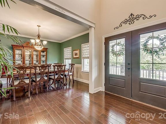 3rd image of 1020 Pinnacle Woods Ct