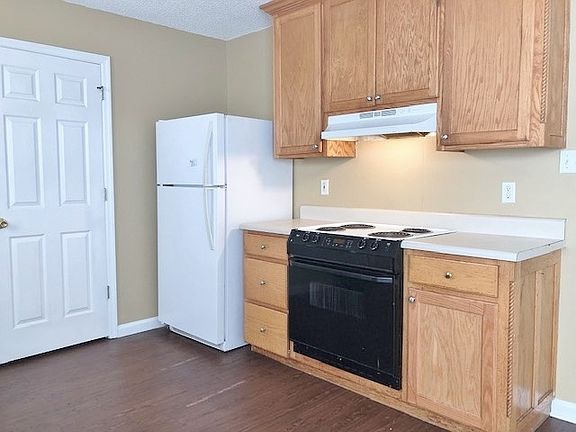 4th image of 3033 Ginny Dr