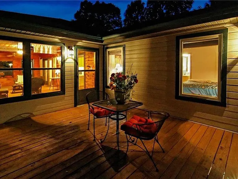 3261 Eden Dr — Photo 3