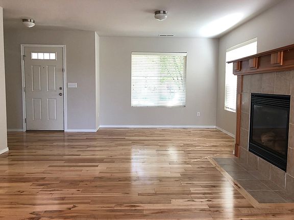 3rd image of 35318 SE Swenson St