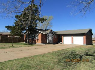 4515 SW 45th Pl, Lawton, OK 73505