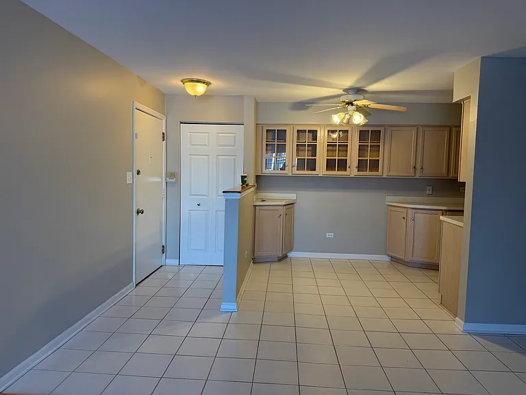 1611 N Windsor Dr — Photo 7