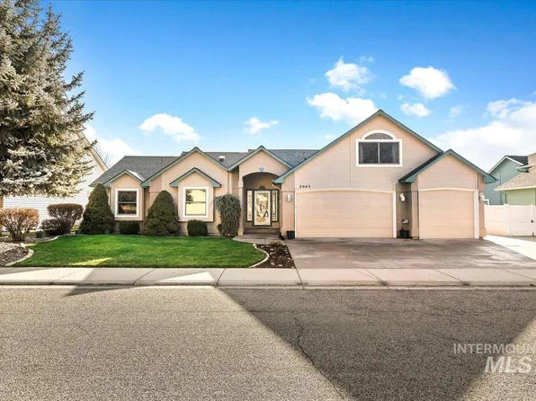 2045 E Lake Creek Dr, Meridian, ID 83642