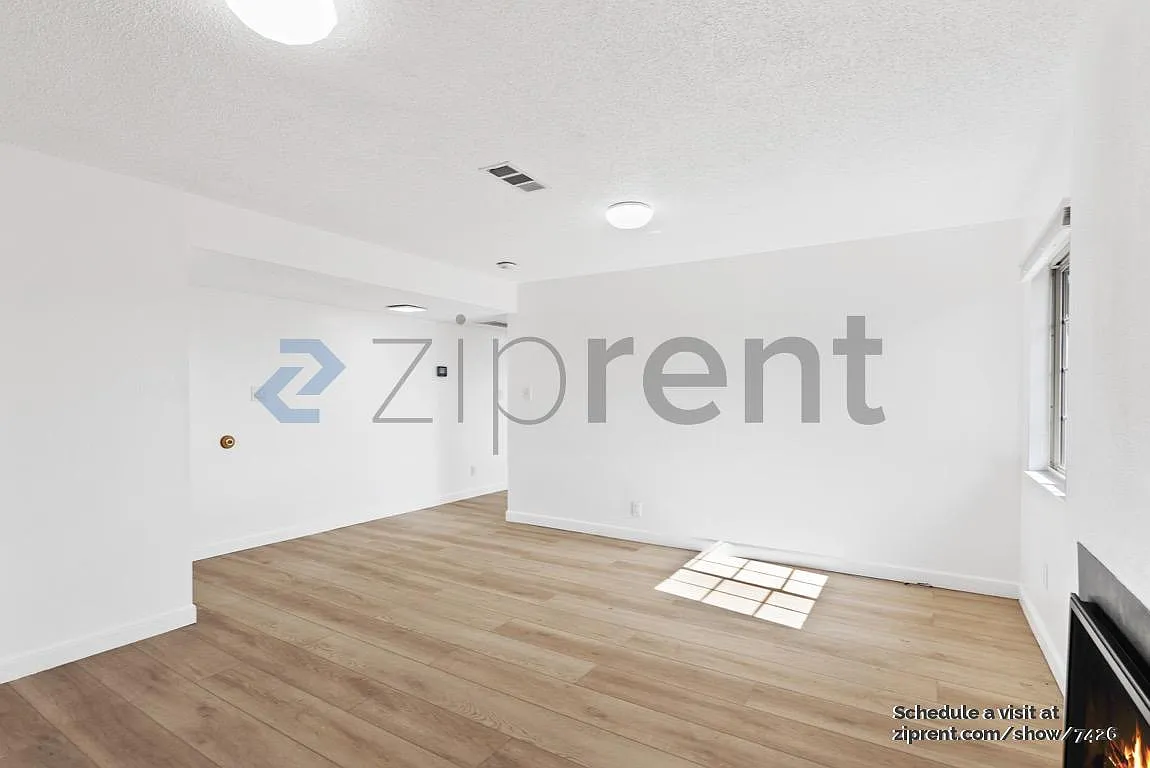 3 bed, 1400 sqft, $4,000 — Photo 4