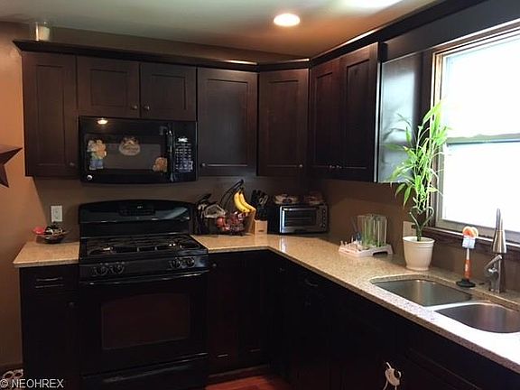 2nd image of 7610 Pleasant View Dr