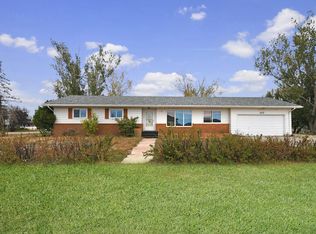 107 34th St E, Williston, ND 58801