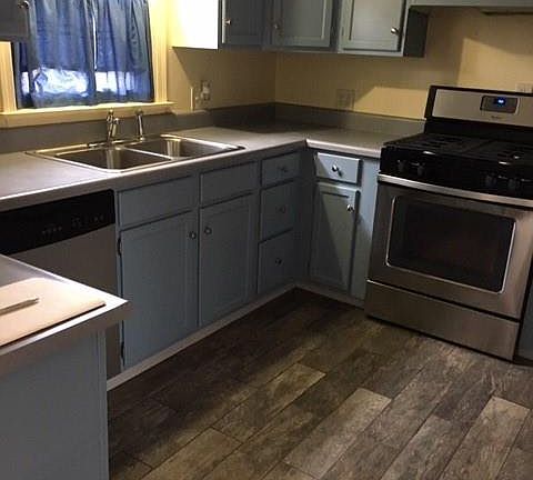 5th image of 406 Brookfield Ave