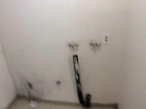 3rd image of 302 W Tulare Ave