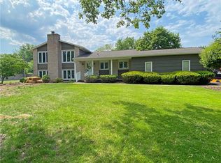 195 Ashley Dr, Rochester, NY 14620