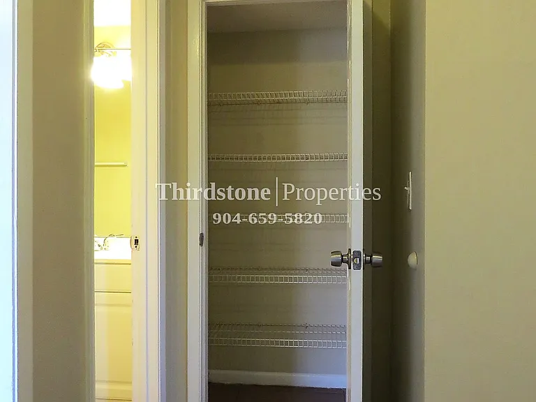 1324 Jefferson Ave #D — Photo 11
