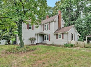 1036 Country Club Dr NW, Roanoke, VA 24017