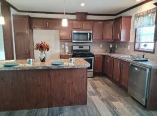 136 Riverview Rd, Rockford, MN 55373