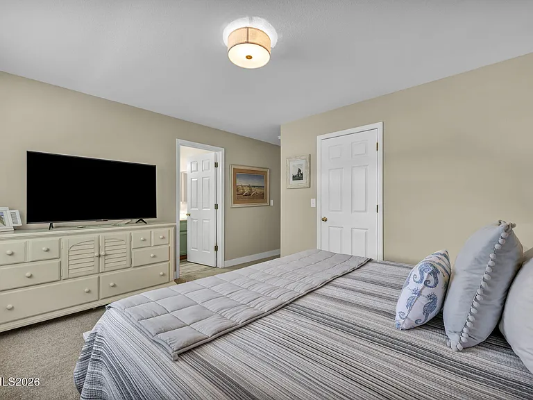 1331 Victoria Dr — Photo 28