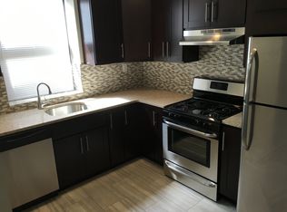 2312 29th St APT 1R, Astoria, NY 11105