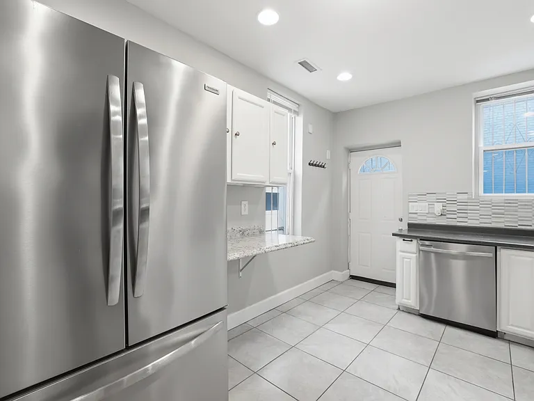 1320 Florida Ave NE — Photo 11