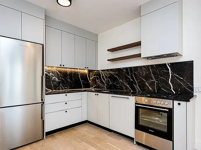 260 Gold St #1008 — Photo 4