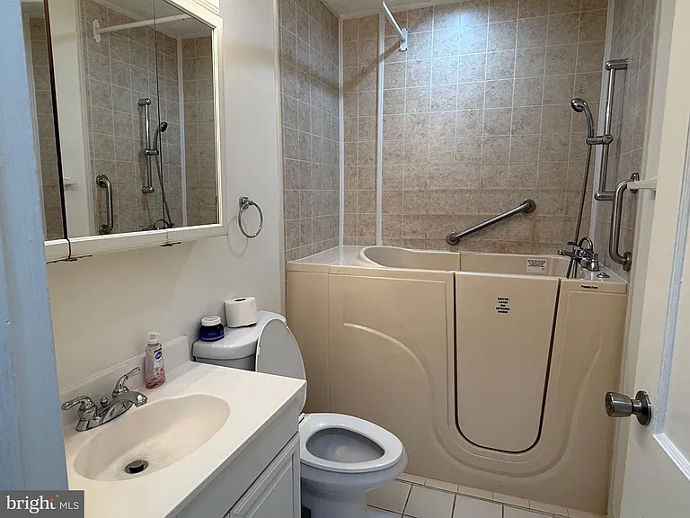 8110 Allentown Rd — Photo 36