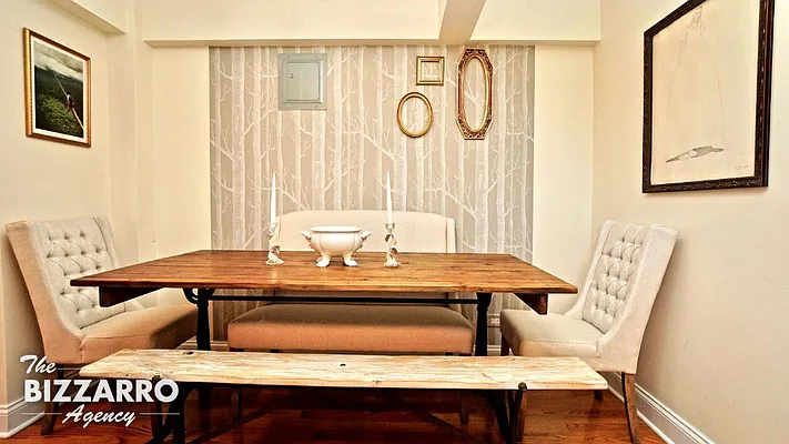 Sold by Bizzarro Agency | media 18