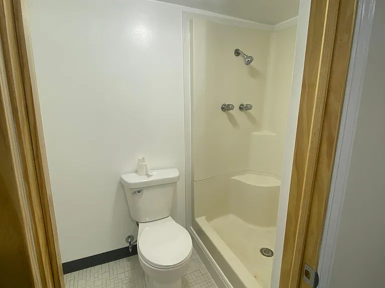 116 W Washington St #A — Photo 6