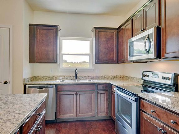 3rd image of 547 Smoky Mountains Dr