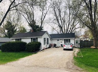 339 W 2nd St, Sandwich, IL 60548