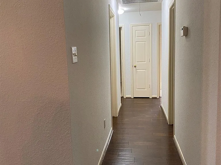 22502 Bristolwood Ct — Photo 15