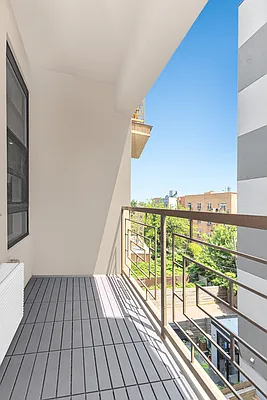 Sold by Compass | media 7