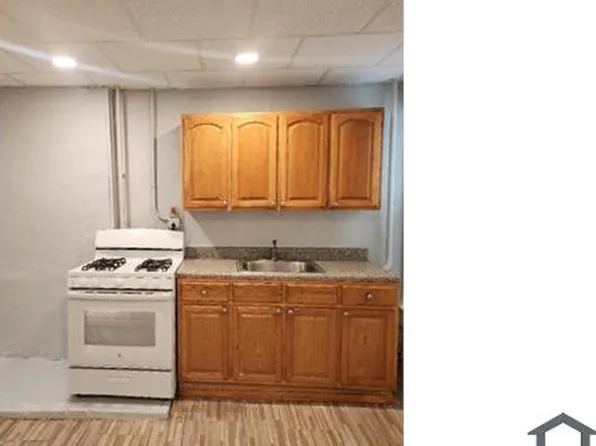 242 4th St #Abc, Passaic, NJ 07055