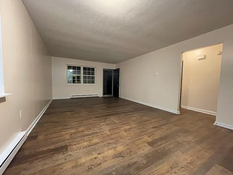717 Lorene Cir — Photo 6