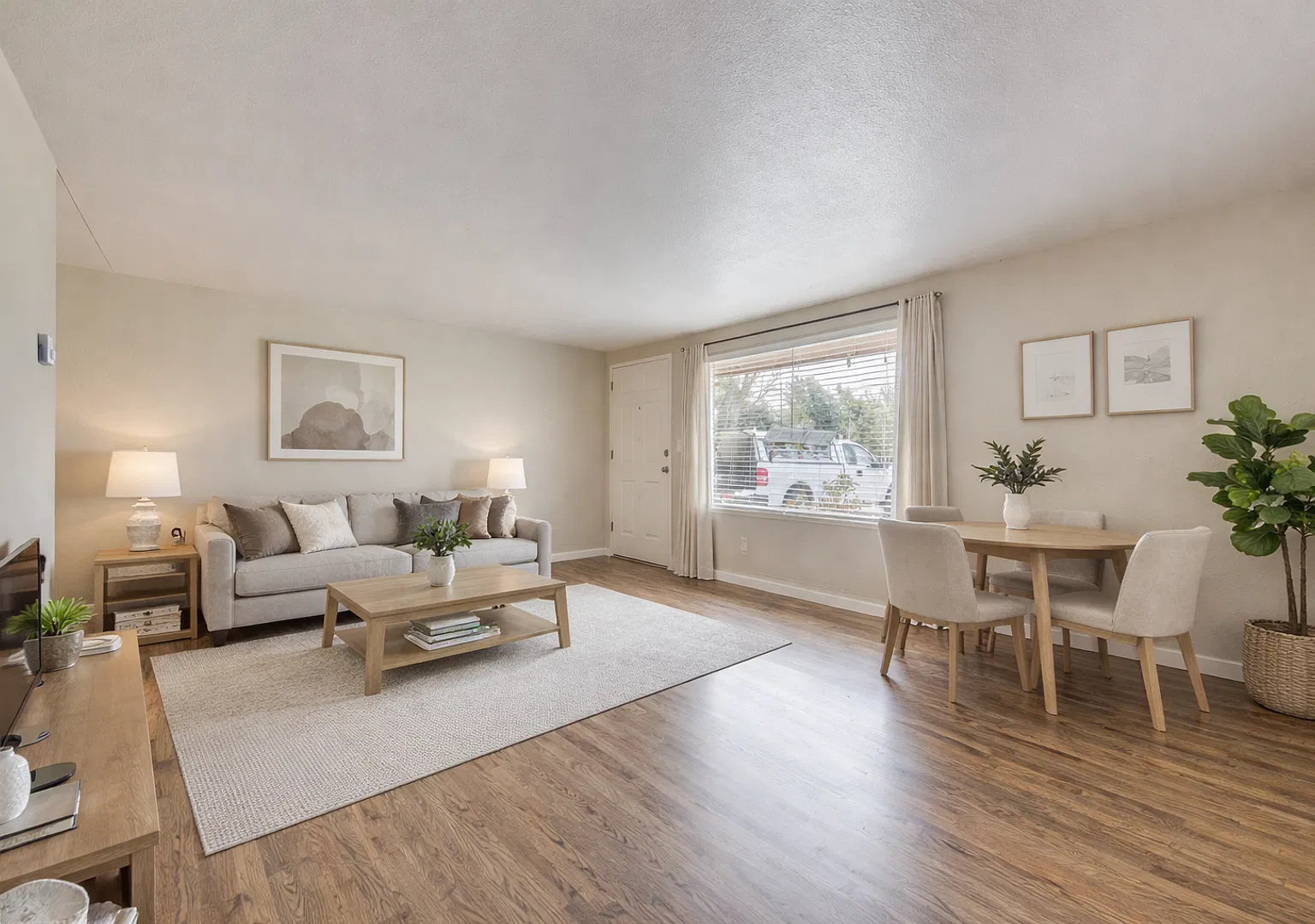 The Blaser Circle Apartments — Photo 1