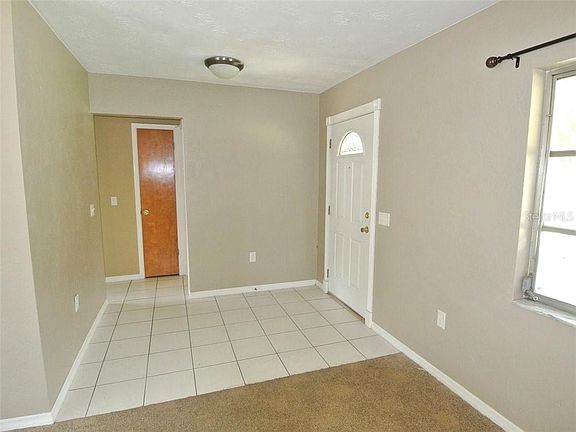 4th image of 3109 S Canal Dr