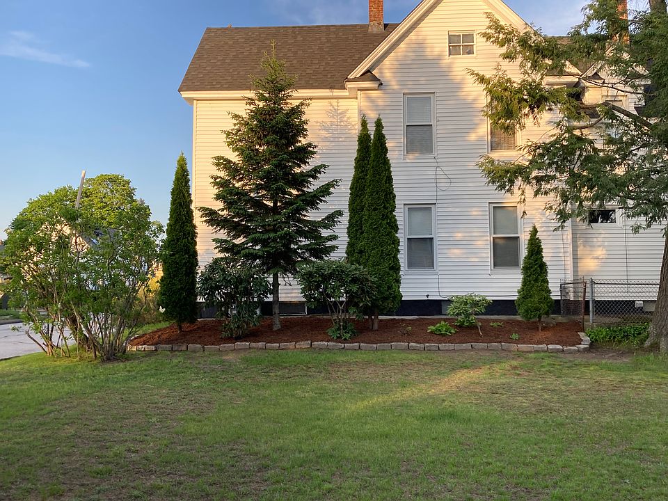 Portion of Side Yard / Landscaping