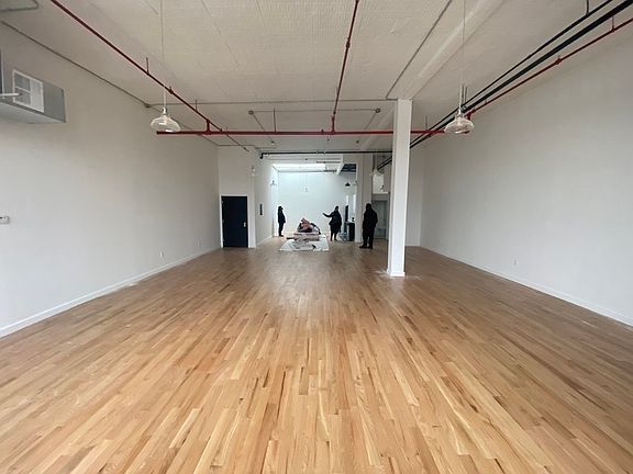 4th image of 251 McKibbin St #506A