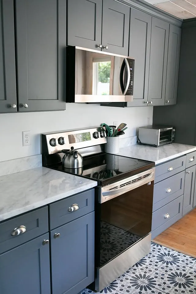 4 bed, 2.5 bath, 1710 sqft, $2,400 — Photo 3