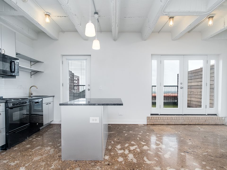 1st image of 1020 W Lawrence Ave APT 1016