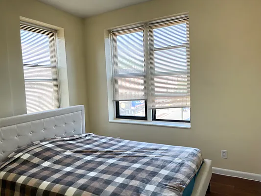 Rented by Evergreen Realty & Investments | media 18