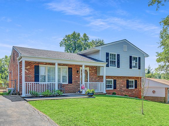 2nd image of 465 Crofton Dr