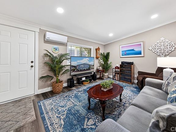 4th image of 2727 E Pacific St #95