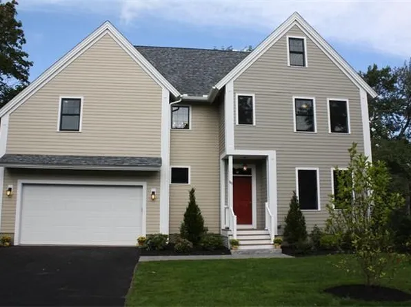 150 Maple St, Lexington, MA 02420