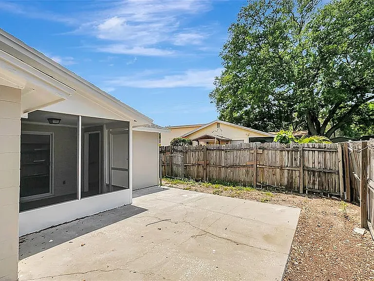 10215 Cutten Green Ct — Photo 27