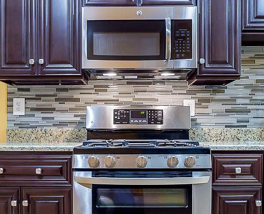 5th image of 6744 S Merrill Ave #1