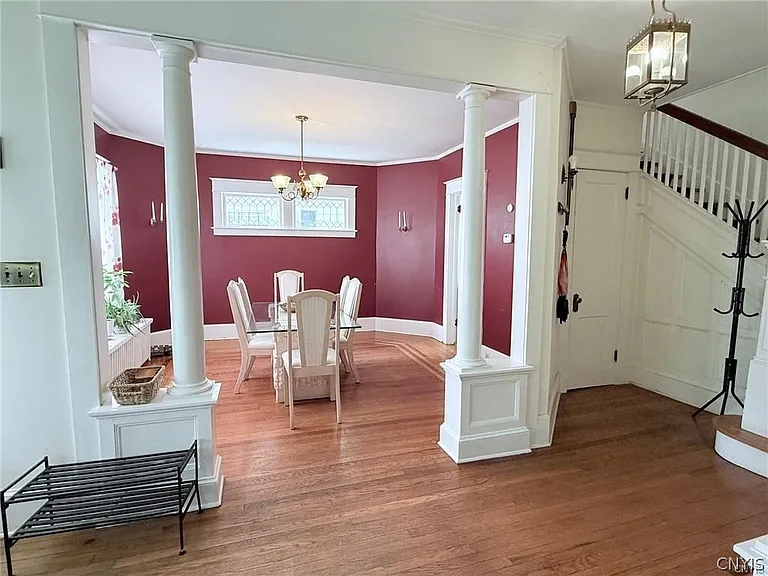 10 Jewett Ave — Photo 3