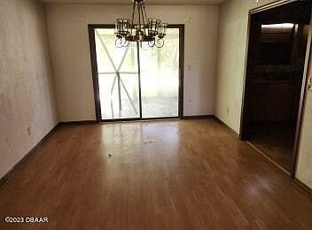 4th image of 1016 Indian Oaks E