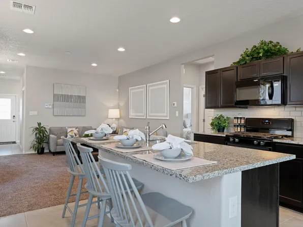 10725 Sabino Loop SW, Albuquerque, NM 87121