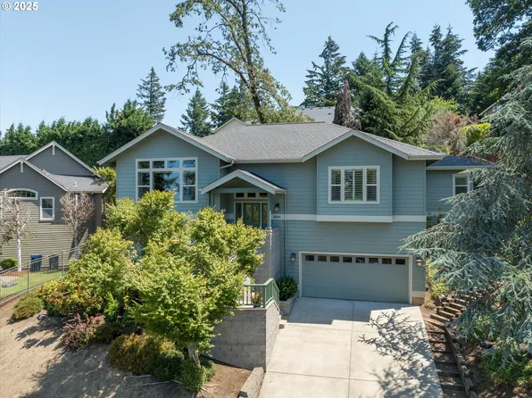 2688 Suncrest Ave, Eugene, OR 97405